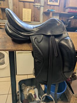Prestige Optimax dressage saddle, Prestige Optimax  Optimax, Joanna hewitt, Dressursattel, Marlborough Wiltshire