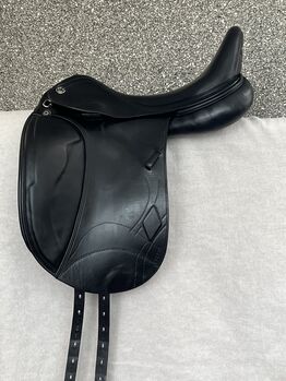 Prestige Philosophy 17/33 doubliertes Leder, Prestige Philosophy, Kügler, Dressage Saddle, Hamburg