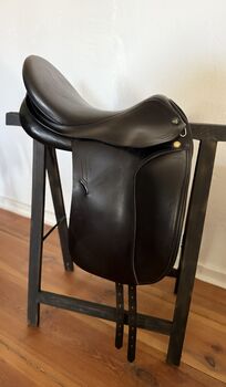 Prestige Roma Dressursattel (17 Zoll / KW 33 / TOP ZUSTAND, Prestige  Roma Dressage , Ev, Dressursattel, Brandenburg an der Havel 