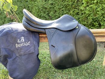 Prestige Springsattel Versaille 17-33, Prestige Versaille Springsattel, Julia Wolf, Jumping Saddle, Werdau 