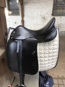 Prestige Dressursattel Top Dressage 17“ 33er Kammer, Prestige Italia Top Dressage , Michelle Engelmann, Siodła ujeżdżeniowe, Bergisch Gladbach