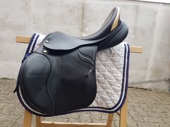 Prestige Venezia 17/33 - Gepflegt und in Top Zustand, Prestige Venezia, Manuela Matzke, Jumping Saddle, Wolsdorf