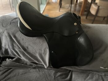 Prestige Venezia 17 Zoll 33 Kammerweite, Prestige Venezia, Jini, Jumping Saddle, Wandlitz