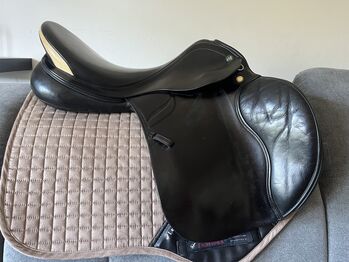 Prestige Venezia VS Sattel Springen 18/36 +/-2KW schwarz BJ 2018 TOP, Prestige Venezia, Nina Marks, Jumping Saddle, Wolfsburg