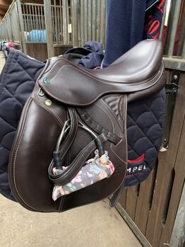 Prestige VERSAILLES Springsattel braun 17 Zoll, Prestige Versailles, Kristin, Jumping Saddle, Dresden