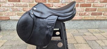 Prestige X- paris springzadel zwart, Prestige Prestige X- paris, Sarah , Jumping Saddle, Deurne 