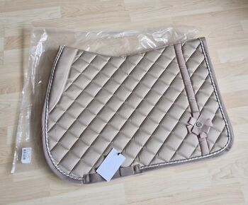 PS of Sweden Schabracke | Diamond Bow | sand | VS, PS of Sweden Diamond Bow, Alina, Dressage Pads, Lüneburg