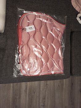 PS of Sweden VS Schabracke Signature in Faded Rose Berry Full, PS of Sweden Signature, Veronika Auer-Traidl, Dressage Pads, Kirchseeon