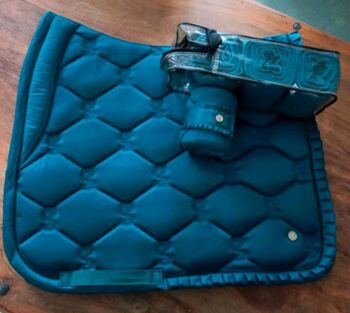 ⭐️PS of Sweden⭐️Set Dressurschabracke + Bandagen in Größe WB, PS of Sweden  Ruffle , Rose, Dressage Pads, Wrestedt