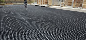 ReitPRO 40 Paddockplatten, Rasengitter & Kiesgitter für Reitplatz MEGASPAR - Online Shop Bodengitter für Reitplatz – Paddockplatten & Rasengitter