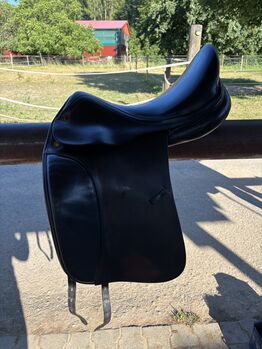 Reitsattel Prestige 17 Zoll komplett mit Zubehör, Prestige, Stefanie, Dressursattel, Reichenau 