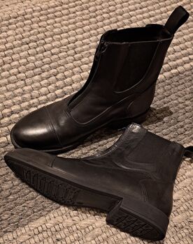 Reitschuhe Jodhpurstiefel  schwarz Größe 41 von Loesdau ungetragen neu Loesdau Fettleder-Jodhpurstiefel 