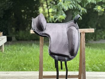 Ride-on-Pad Physio Support, Barefoot Ride-on-Pad Physiosupport, Patricia von Moos, Bareback pads, Kastanienbaum