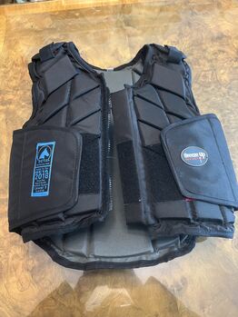 Riders body protector. Medium child, Sally Steward, Safety Vests & Back Protectors, Birmingham