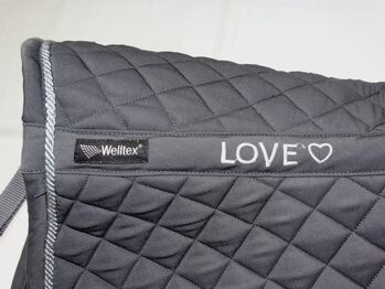 RidersChoice Welltex meets Back on Track Dressur Schabracke WB/DR Grau Dark Grey RidersChoice meets Back on Track Welltex