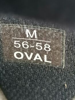 Reithelme verschiedener Größen