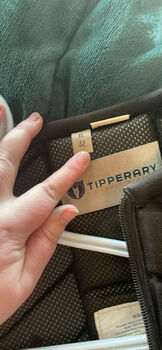 Riding helmet size medium and riding vest size XL, Izzy, Riding Helmets, Maple ridge