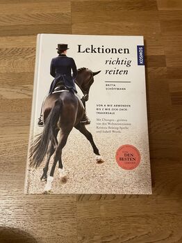 Lektionen richtig Reiten * Britta Schöffmann, Karottenschubserin, Books, Winnenden