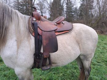 Rieser Westernsattel ca.64 cm lang KW ca.24 cm, Rieser , Johanna Kaiser, Western Saddle, Meyenburg 