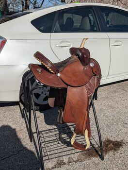 Rocking R  bear-trap Barrel Saddle, Rocking R Saddlery  Randall Black, Alyssa , Western Saddle, Plymouth