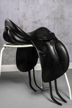 Röösli Dressursattel Monoblatt 17", Röösli , Sonja Schmitt, Dressage Saddle, Rosengarten 