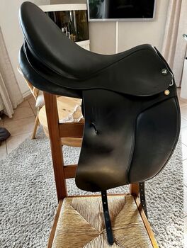 Roma Dressage Roma Prestige Dressursattel - 18", KW 33 - sehr guter Zustand Prestige Roma