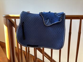 royalblau VS Schabracke und Fliegenohren in WB, Olivia, Dressage Pads, Esslingen
