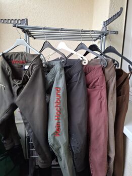 Verschiedene Reithosen