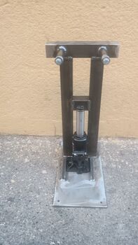 Saddle Press