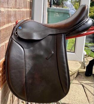 Saddle 18.5" Rich & Son