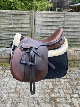 Springsattel, Pariani, Alina Apelt, Jumping Saddle, Edewecht