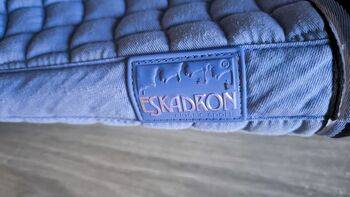 Schabracke Eskadron hellblau VS Eskadron 