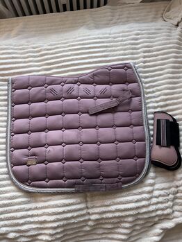 Schabracke und Gamaschen, Felix Bühler Schabracke Essential und Hartschalengamaschen, Miriam, Dressage Pads, Berlin