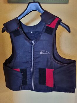 Sicherheitsweste, Danielle Olbrich, Safety Vests & Back Protectors, Reiskirchen