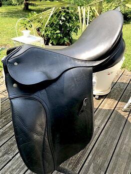 Verkaufe gepflegten Dressursattel Grand Gilbert 16,5", Passier  Grand Gilbert, GKM, Dressage Saddle, Esslingen