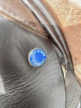 Saddle 18.5" Rich & Son