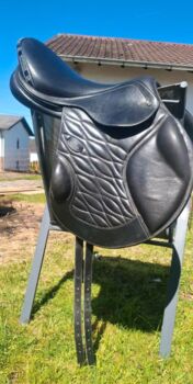 Sattel Acavallo, Acavallo, H.H., Stallplätze, Bach