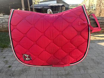 Schabracke und Fliegenhaube Felix Bühler