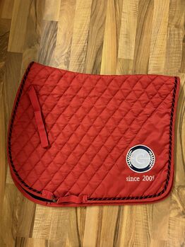 Schabracke, Anna Thanbauer, Schabracken, Hallwang