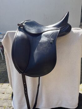 Schleese Dressursattel AS Rike 2-17“, Schleese AS RIKE, Ivonne Andres, Dressage Saddle, Großheringen 