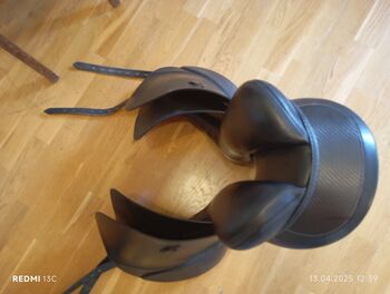 Schuhmacher Dressur Sattel 17.5!" Schuhmacher Solution S Dressur 17,5 "