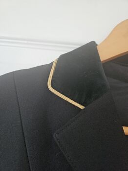 Ladies black show jacket UK12/EU40 Euro-Star