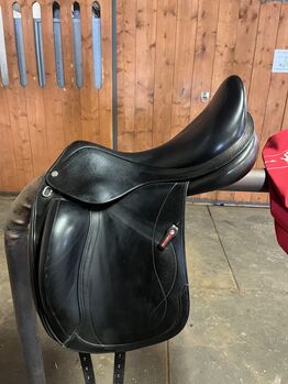 Selleria Equipe Olympia Monoblatt 17‘‘, Selleria Equipe  Olympia Monoblatt 17‘‘ , Antonia Webendörfer, Dressage Saddle, Halle (Saale) 