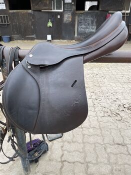 Selleria Equipe Springsattel Expression 17,5 Zoll braun, Selleria Equipe  Expression, Anna-Lena Dick , Jumping Saddle, Neustadt