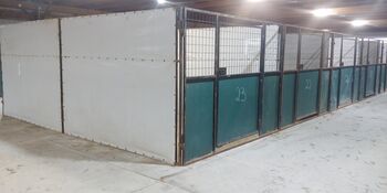 Selling Used Portable Horse Stalls, American Stall, LLC, Shonda Hart, Stallplätze, Marshall