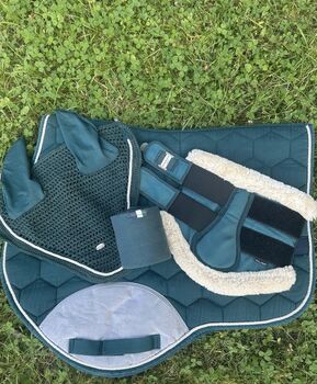 Set Olivgrün Schabracke Fliegenhaube Bandagen Gamaschen VS/FULL, Felix Bühler, Schumann, Dressage Pads, Frankenberg