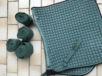 Set Schabracke und Bandagen DL Eskadron Dressur/ Sarpine Green
