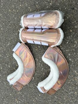 Set WB + 2Paar Glocken Gold Flipflop, Horze, Lynar, Tendon Boots, Nürensdorf