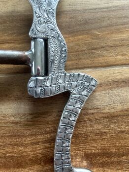 Showbit Shank Snaffle inkl. Kinnkette