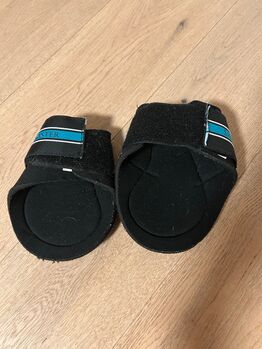 Showmaster Streichkappen, Stephanie Mathis, Tendon Boots, Oerlingen
